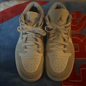 Air Jordan low 1 White and Tan Sneakers